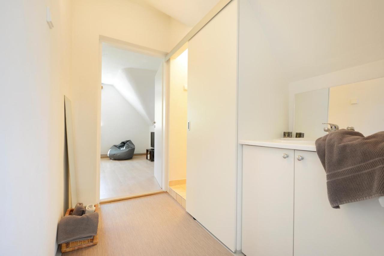 Apartmany Jevany Экстерьер фото