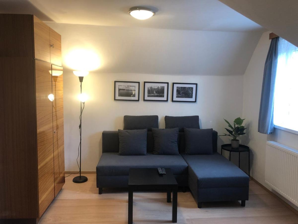 Apartmany Jevany Экстерьер фото