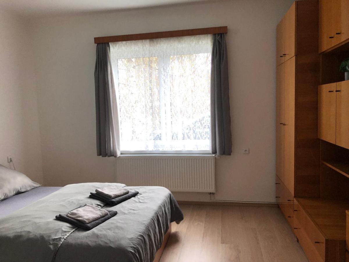Apartmany Jevany Экстерьер фото