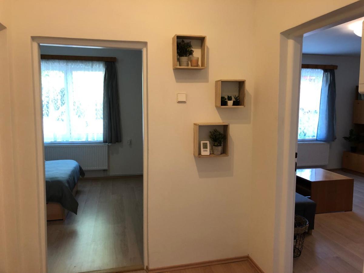 Apartmany Jevany Экстерьер фото