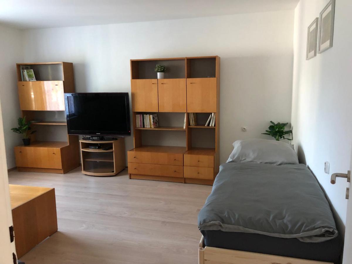 Apartmany Jevany Экстерьер фото